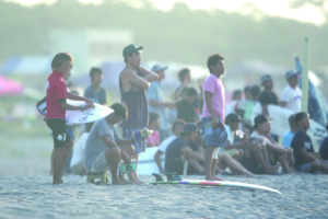 サーフィン大会観戦ガイド